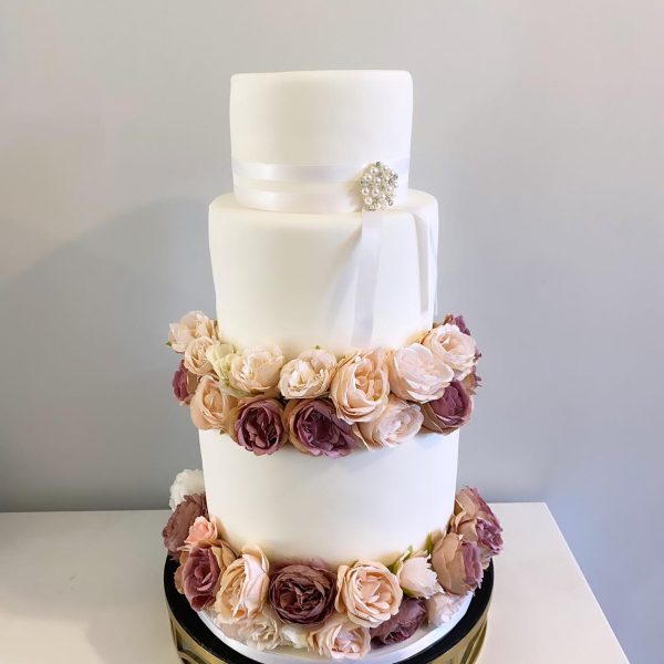 Charming Wedding Cakes Gallery 3