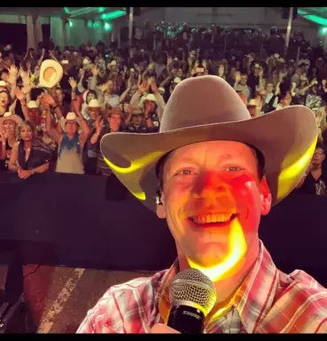 Robert Mizzell & the Country Kings Gallery 6