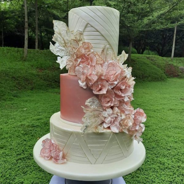 Angela’s Sweet Confections – Bespoke Wedding Cakes Gallery 2