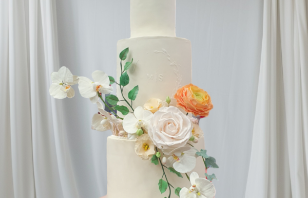 Angela’s Sweet Confections – Bespoke Wedding Cakes Gallery 1