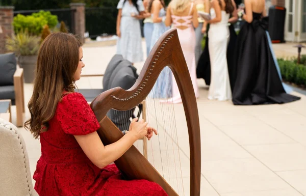 Eimear Coughlan Harpist Gallery 1