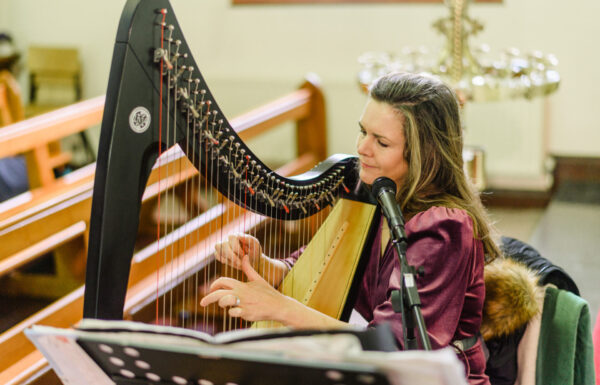 Sinead Walshe Harpist and Singer Gallery 5