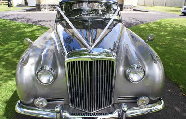 Classic & Vintage Wedding Car Hire Gallery 0