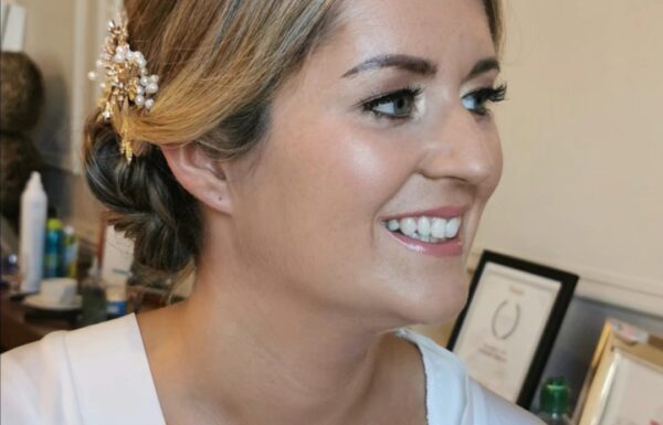 Caroline Bourke Makeup & Styling – Blogger Gallery 15
