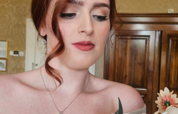 Caroline Bourke Makeup & Styling – Blogger Gallery 2