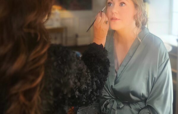 Caroline Bourke Makeup & Styling – Blogger Gallery 9