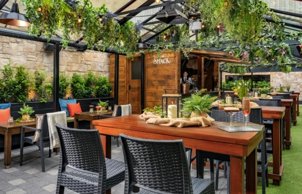 Westport Plaza Hotel – Bar 23 Gallery 0