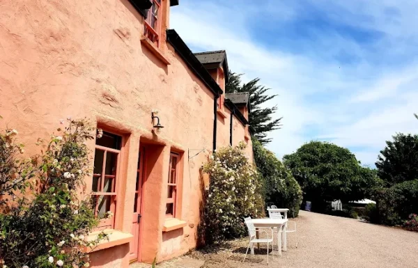 Barnabrow Country House Gallery 0