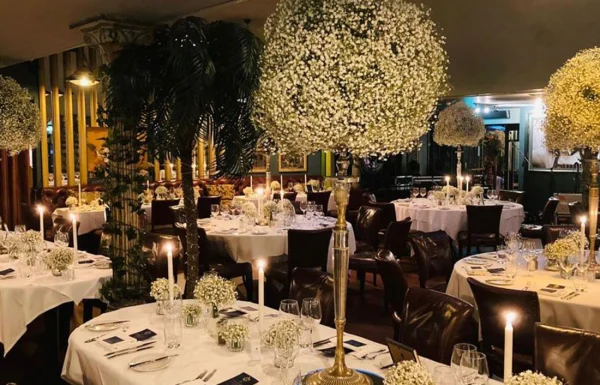Marco Pierre White Courtyard Bar & Grill Gallery 5