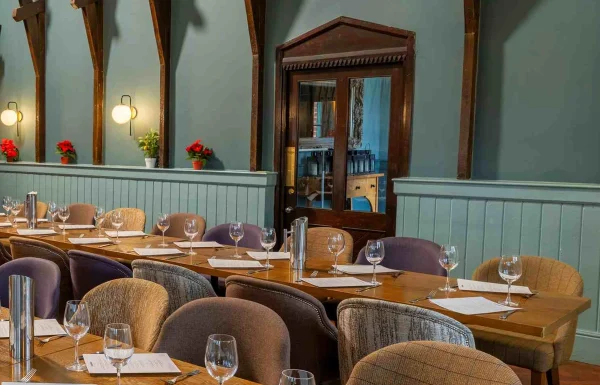 The Schoolhouse Hotel & Gastrobar Gallery 17