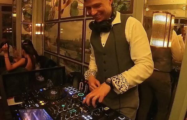 Tom K DJ – Weddings & Events Gallery 4