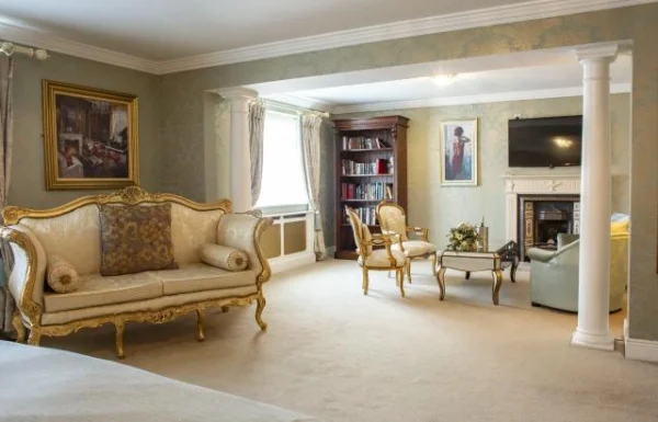 Anner Hotel Gallery 21