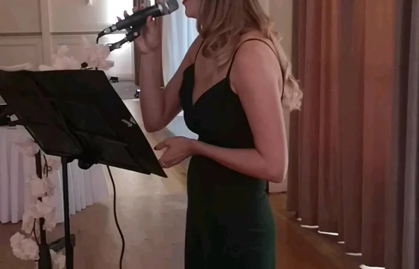 Lauren Michelle Singing Gallery 5